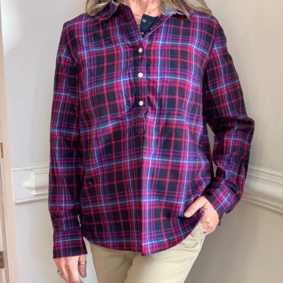 Tommy Hilfiger Plaid Long Sleeve Popover Tab Cuff - Picture 3 of 8